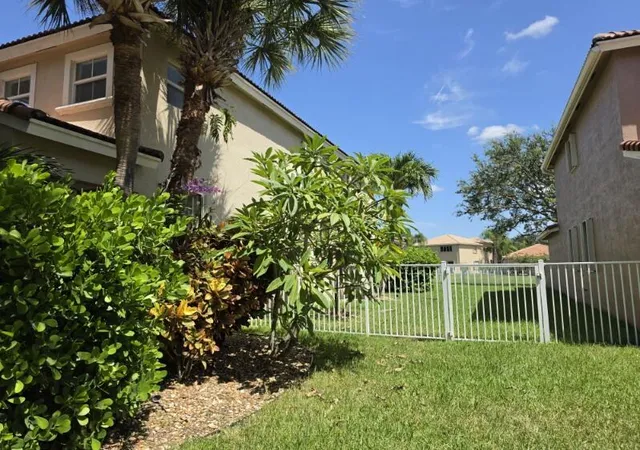 Photo 3 of Single family home for sale at 5292 Sancerre Cir, Lake Worth, FL 33463 | MLS# B26067589 | Listing updated on 2026-09-14