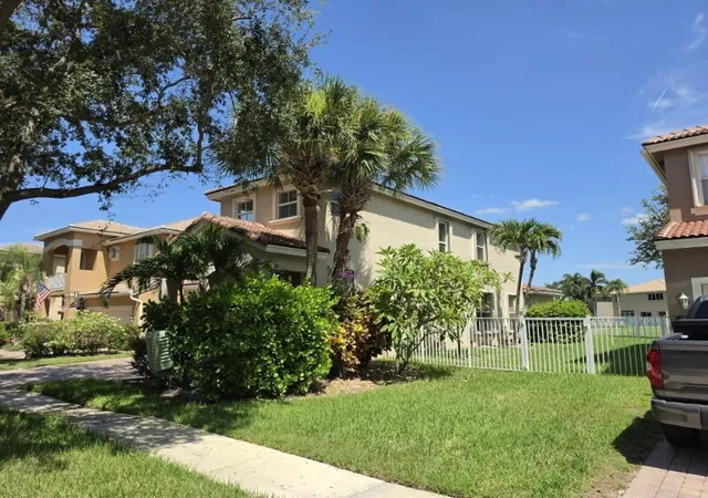 Photo 3 of Single family home for sale at 5292 Sancerre Cir, Lake Worth, FL 33463 | MLS# B26067589 | Listing updated on 2026-09-14