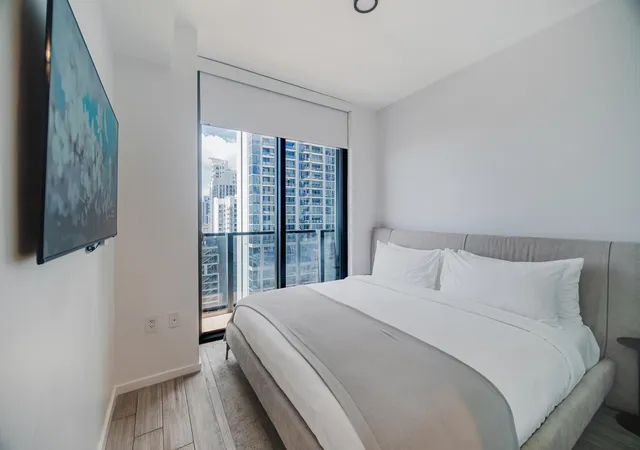 Photo 4 of Condo for sale at 398 Ne 5Th St #1515, Miami, FL 33132 | MLS# B26067773 | Listing updated on 2026-10-05