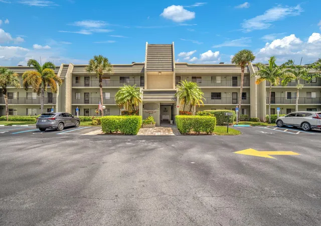 Photo 1 of Condo for sale at 4090 Tivoli Ct #107, Lake Worth, FL 33467 | MLS# B26067803 | Listing updated on 2026-09-15