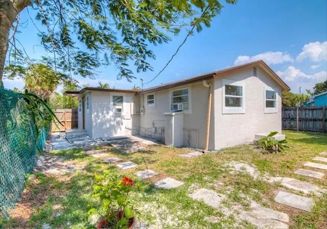 Photo 2 of Multi family home for sale at 2960 Chickamauga Ave, West Palm Beach, FL 33409 | MLS# B26067842 | Listing updated on 2026-09-23