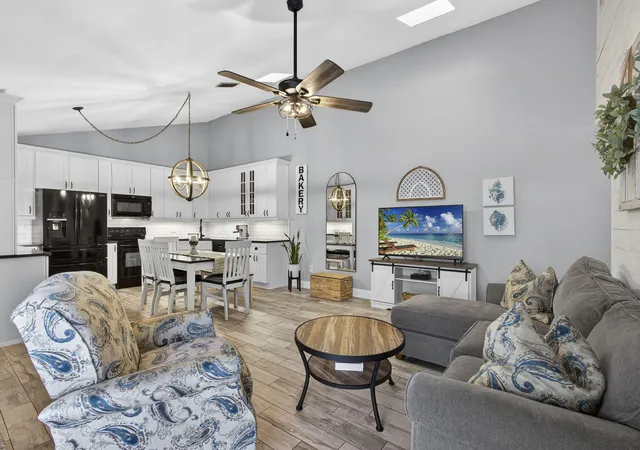 Photo 2 of Townhouse for sale at 5602 Golden Eagle Cir, Palm Beach Gardens, FL 33418 | MLS# B26068083 | Listing updated on 2026-09-14