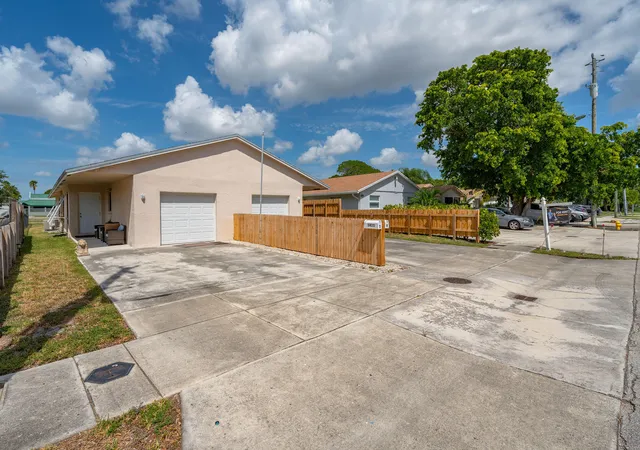 Photo 2 of Multi family home for sale at 3411 Ne 5 Ave Ne #1-2, Pompano Beach, FL 33064 | MLS# B26068142 | Listing updated on 2026-09-23