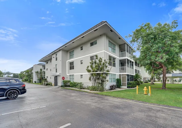 Photo 3 of Condo for sale at 4025 N Federal Hwy #228B, Oakland Park, FL 33308 | MLS# B26068192 | Listing updated on 2026-09-15