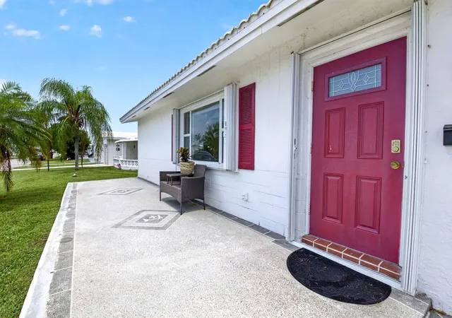 Photo 3 of Single family home for sale at 2116 Sw 22nd Ct, Boynton Beach, FL 33426 | MLS# B26068210 | Listing updated on 2026-10-07