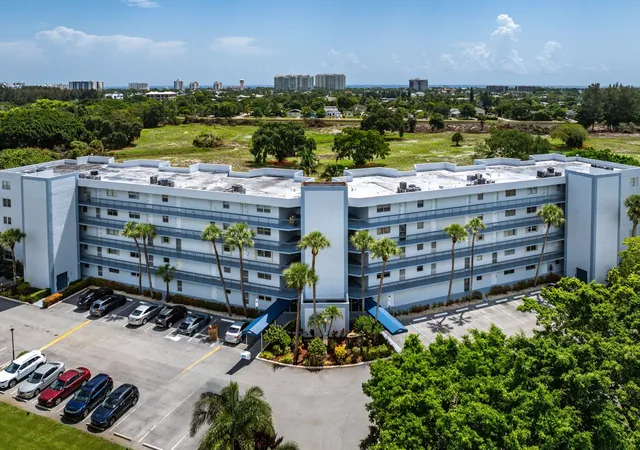 Photo 2 of Condo for sale at 6400 Nw 2nd Ave #321, Boca Raton, FL 33487 | MLS# B26068300 | Listing updated on 2026-10-07
