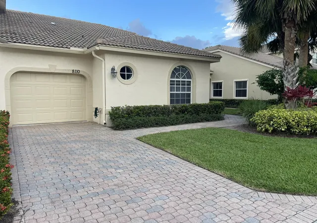 Townhouse for sale at 8110 Carnoustie Pl, Port St Lucie, FL 34986 | MLS# B26068368