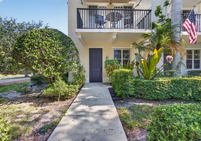 Photo 3 of Townhouse for sale at 169 Cat Rock Ln, Jupiter, FL 33458 | MLS# B26068378 | Listing updated on 2026-09-15
