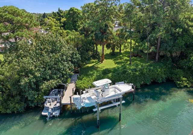 Photo 1 of Single family home for sale at 4916 Se Manatee Cove Rd, Stuart, FL 34997 | MLS# B26068405 | Listing updated on 2026-09-23