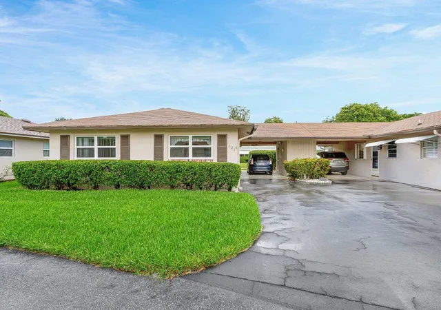Photo 1 of Single family home for sale at 121 Mockingbird Ln, Delray Beach, FL 33445 | MLS# B26068469 | Listing updated on 2026-09-15