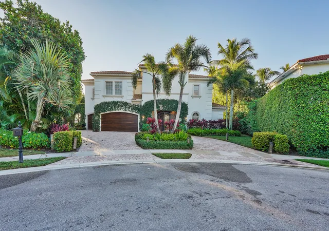 Photo 1 of Sale Pending at 2508 Mizner Lake Ct, Wellington, FL 33414 | MLS# B26068560 | Listing updated on 2026-10-01