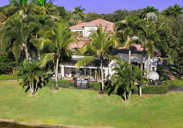 Photo 2 of Sale Pending at 2508 Mizner Lake Ct, Wellington, FL 33414 | MLS# B26068560 | Listing updated on 2026-10-01