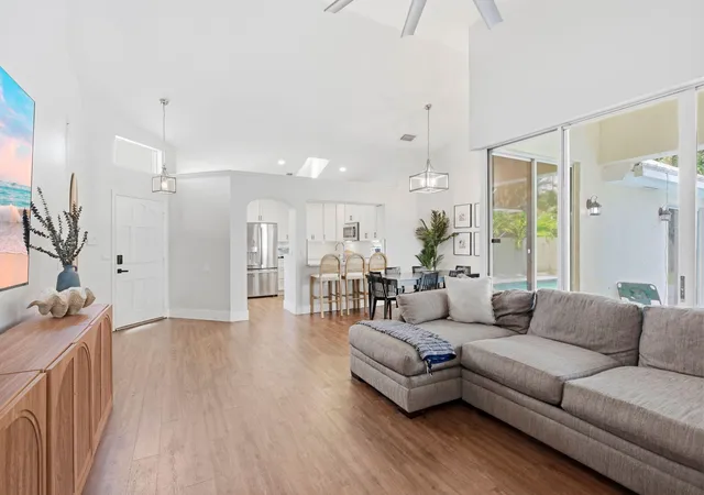 Photo 4 of Single family home for sale at 944 Dickens Pl, West Palm Beach, FL 33411 | MLS# B26068566 | Listing updated on 2026-09-15