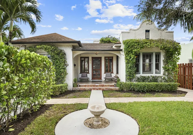 Photo 1 of Single family home for sale at 416 Westwood Rd, West Palm Beach, FL 33401 | MLS# B26068815 | Listing updated on 2026-09-14