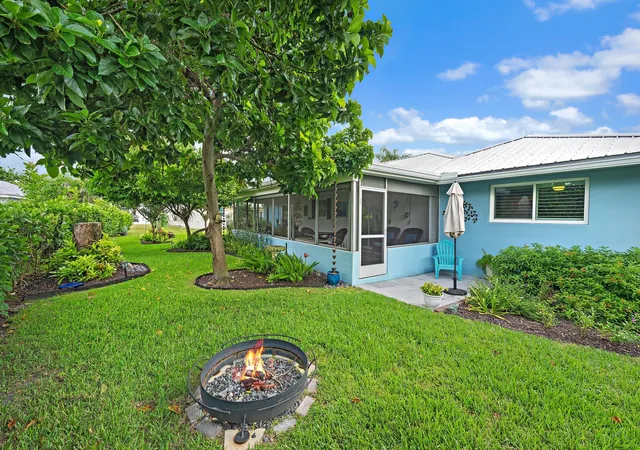 Photo 3 of Single family home for sale at 18334 Se Tee Ln, Tequesta, FL 33469 | MLS# B26068882 | Listing updated on 2026-09-23