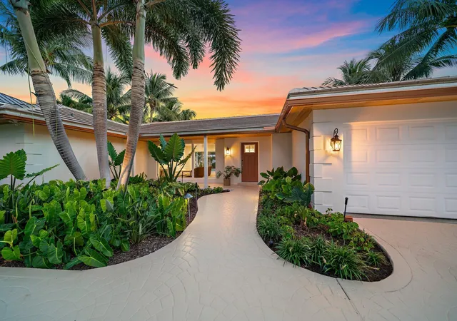 Photo 2 of Single family home for sale at 1051 Coral Wy, Singer Island, FL 33404 | MLS# B26068888 | Listing updated on 2026-09-13