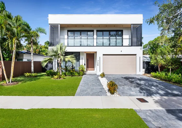 Photo 1 of Single family home for sale at 728 Ne 17th Ter, Fort Lauderdale, FL 33304 | MLS# B26069008 | Listing updated on 2026-09-26