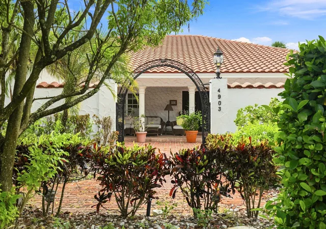 Photo 3 of Single family home for sale at 4903 Woodlands Blvd, Tamarac, FL 33319 | MLS# B26069014 | Listing updated on 2026-09-14