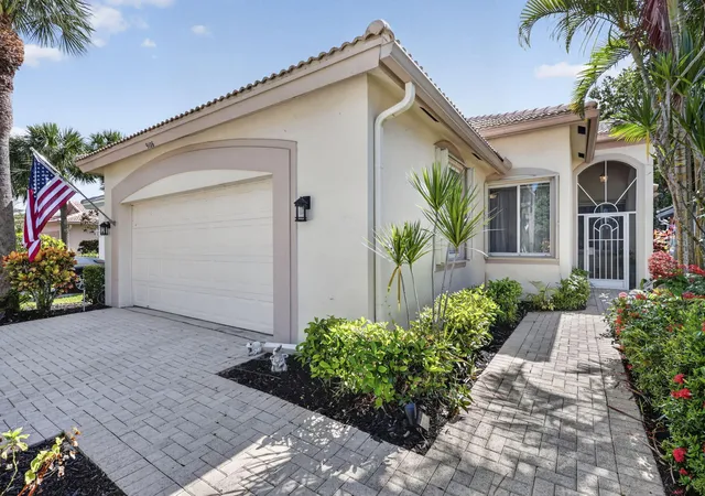 Photo 4 of Single family home for sale at 9106 Bay Point Cir, West Palm Beach, FL 33411 | MLS# B26069055 | Listing updated on 2026-09-14