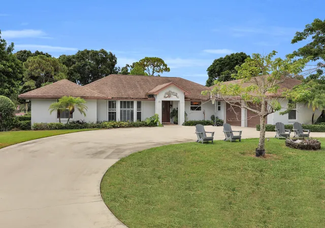 Photo 1 of Sale Pending at 64 Se Turtle Creek Dr, Tequesta, FL 33469 | MLS# B26069096 | Listing updated on 2026-09-16