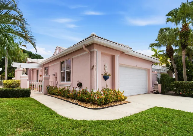 Photo 2 of Single family home for sale at 221 Green Point Cir, Palm Beach Gardens, FL 33418 | MLS# B26069131 | Listing updated on 2026-09-14