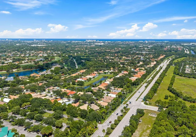 Photo 3 of Sale Pending at 188 S Hampton Dr, Jupiter, FL 33458 | MLS# B26069147 | Listing updated on 2026-09-13