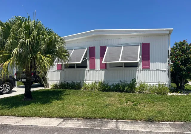 Photo 3 of Manufactured home for sale at 400 N Hwy A1A #Unit 67, Jupiter, FL 33477 | MLS# B26069153 | Listing updated on 2026-09-15
