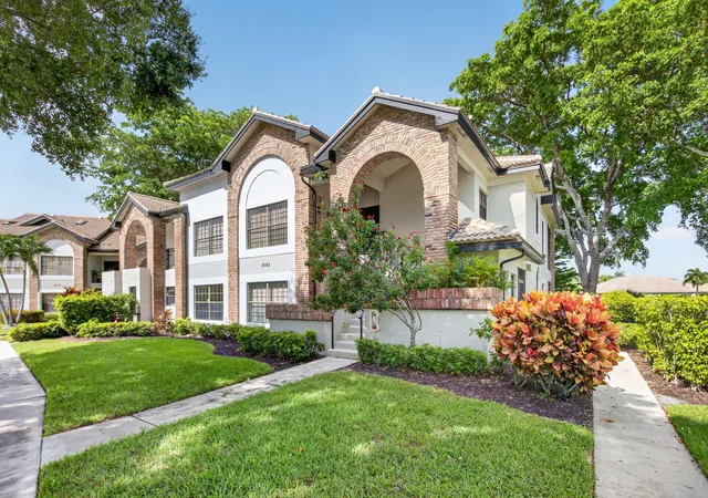 Photo 3 of Condo for sale at 8065 Aberdeen Dr #102, Boynton Beach, FL 33472 | MLS# B26069252 | Listing updated on 2026-10-06