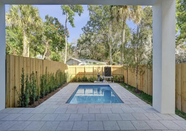 Photo 3 of Townhouse for sale at 606 608 Sw 7th Ave, Fort Lauderdale, FL 33315 | MLS# B26069342 | Listing updated on 2026-09-23