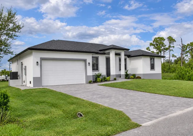 Photo 1 of Single family home for sale at 15633 Lakeland Cir, Port Charlotte, FL 33981 | MLS# B26069439 | Listing updated on 2026-10-01