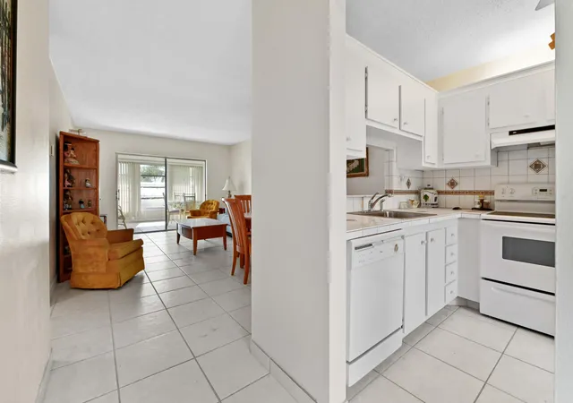 Photo 2 of Condo for sale at 3506 Nw 49th Ave #603, Lauderdale Lakes, FL 33319 | MLS# B26069450 | Listing updated on 2026-09-23