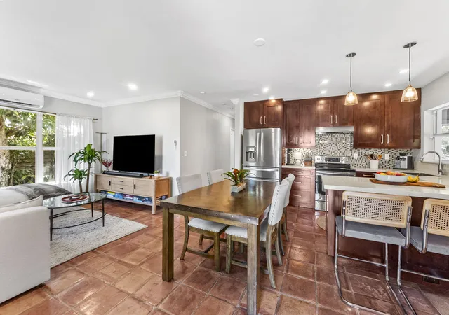 Photo 3 of Multi family home for sale at 1627 Ne 17th Ave, Fort Lauderdale, FL 33305 | MLS# B26069475 | Listing updated on 2026-09-14