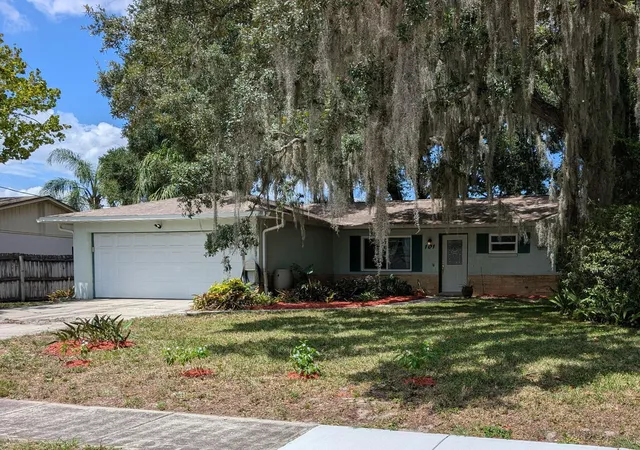 Photo 3 of Single family home for sale at 101 E High St, Oviedo, FL 32765 | MLS# B26069571 | Listing updated on 2026-09-23