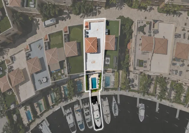 Photo 2 of Townhouse for sale at 2166 Se 7th St #2166, Pompano Beach, FL 33062 | MLS# B26069592 | Listing updated on 2026-09-13