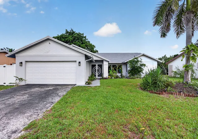 Photo 2 of Single family home for sale at 4950 Sw 11th Cir, Margate, FL 33068 | MLS# B26069632 | Listing updated on 2026-09-24