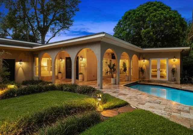 Photo 1 of Single family home for sale at 901 Se 6th St, Fort Lauderdale, FL 33301 | MLS# B26069674 | Listing updated on 2026-09-14