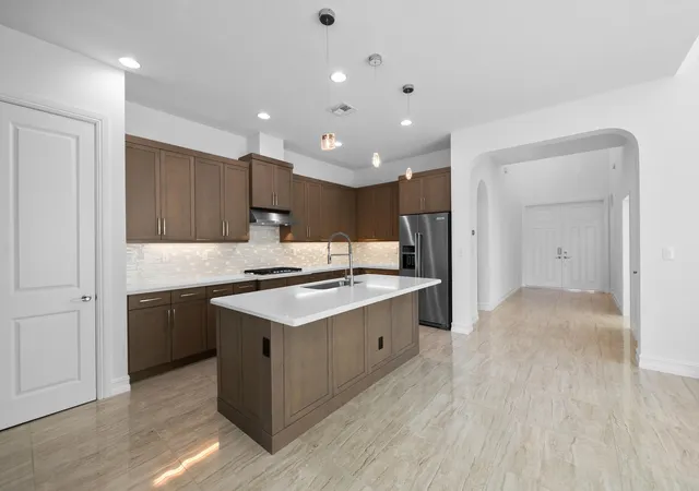 Photo 3 of Single family home for sale at 11650 Horizon Rd, Parkland, FL 33076 | MLS# B26069808 | Listing updated on 2026-10-01