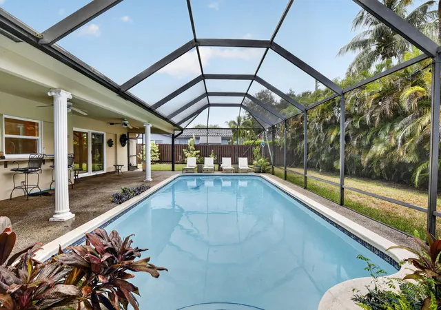 Photo 3 of Single family home for sale at 7241 Nw 5th Ct, Plantation, FL 33317 | MLS# B26069879 | Listing updated on 2026-09-15