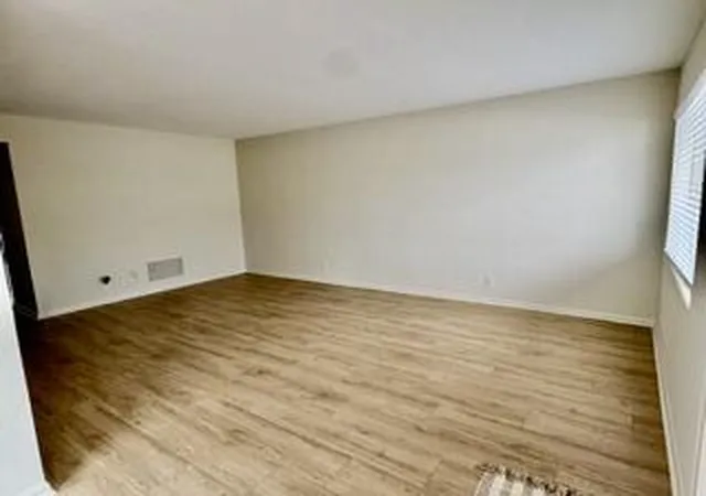 Photo 2 of Condo for sale at 3040 Lake Osborne Dr #111, Lake Worth Beach, FL 33461 | MLS# B26069881 | Listing updated on 2026-09-16