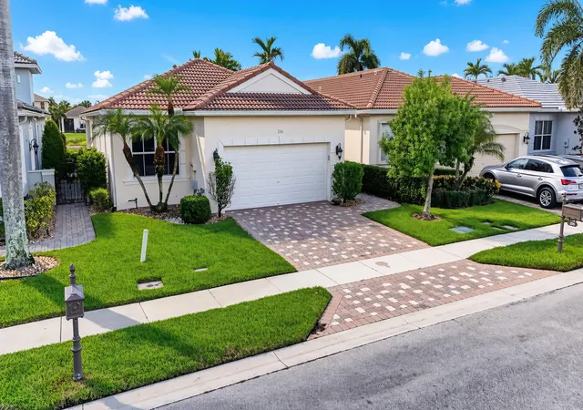 Photo 1 of Single family home for sale at 206 Isle Verde Wy, Palm Beach Gardens, FL 33418 | MLS# B26069888 | Listing updated on 2026-09-15