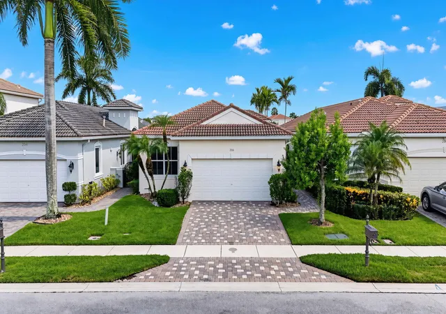 Photo 2 of Single family home for sale at 206 Isle Verde Wy, Palm Beach Gardens, FL 33418 | MLS# B26069888 | Listing updated on 2026-09-15