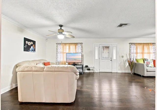 Photo 2 of Single family home for sale at 2730 Fairway Dr, Fort Pierce, FL 34982 | MLS# B26069911 | Listing updated on 2026-09-13