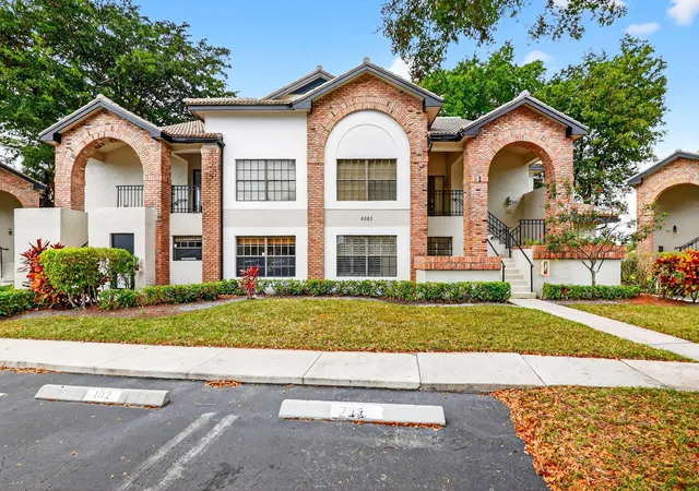 Photo 2 of Sale Pending at 8065 Aberdeen Dr #101, Boynton Beach, FL 33472 | MLS# B26069944 | Listing updated on 2026-10-01