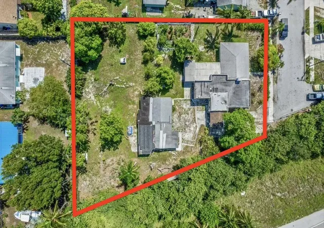 Photo 2 of Single family home for sale at 1740 11th Ave N, Lake Worth Beach, FL 33460 | MLS# B26069988 | Listing updated on 2026-09-15