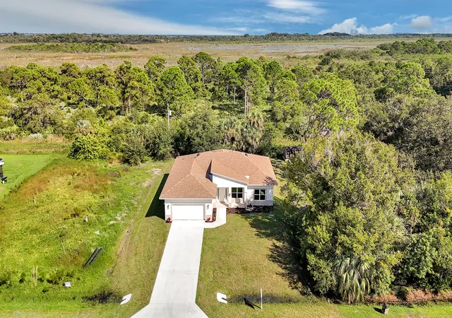 Photo 3 of Single family home for sale at 5310 Sunset Blvd, Fort Pierce, FL 34982 | MLS# B26070039 | Listing updated on 2026-09-16