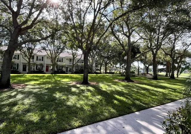 Photo 3 of Townhouse for sale at 109 Ashley Ct, Jupiter, FL 33458 | MLS# B26070199 | Listing updated on 2026-10-04
