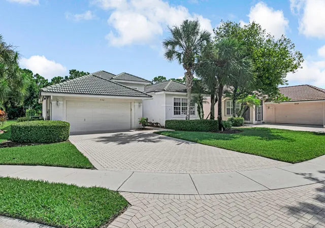 Photo 3 of Single family home for sale at 9152 Bay Harbour Cir, West Palm Beach, FL 33411 | MLS# B26070220 | Listing updated on 2026-09-25