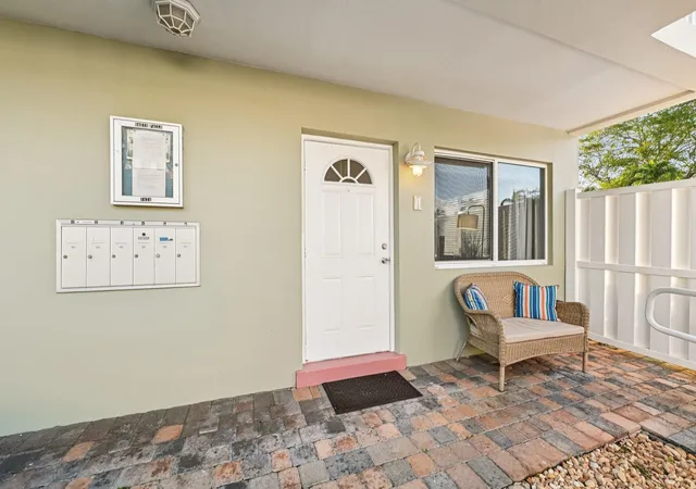 Photo 3 of Condo for sale at 1424 Holly Hts Dr #1, Fort Lauderdale, FL 33304 | MLS# B26070267 | Listing updated on 2026-09-13