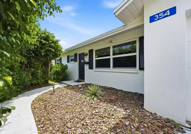 Photo 1 of Sale Pending at 354 Edmor Rd, West Palm Beach, FL 33405 | MLS# B26070321 | Listing updated on 2026-09-15