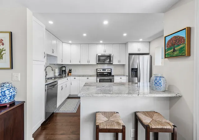 Listing Photo 4 - Condo for sale in building located at 3864 Quail Ridge Dr N, Boynton Beach, FL 33436 - Unit #Blue Heron